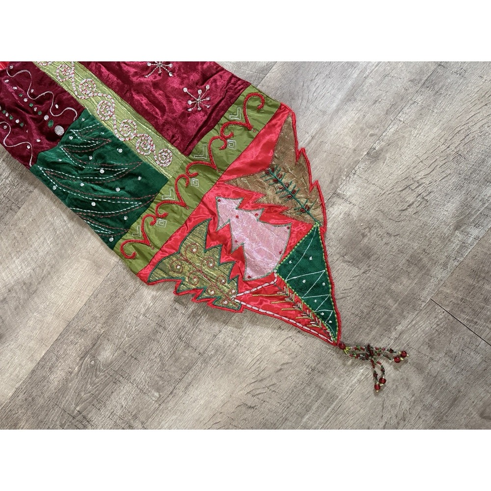 Pier 1 Winter Wonderland Christmas Table Runner‎ Velvet Satin &Embroidered Red